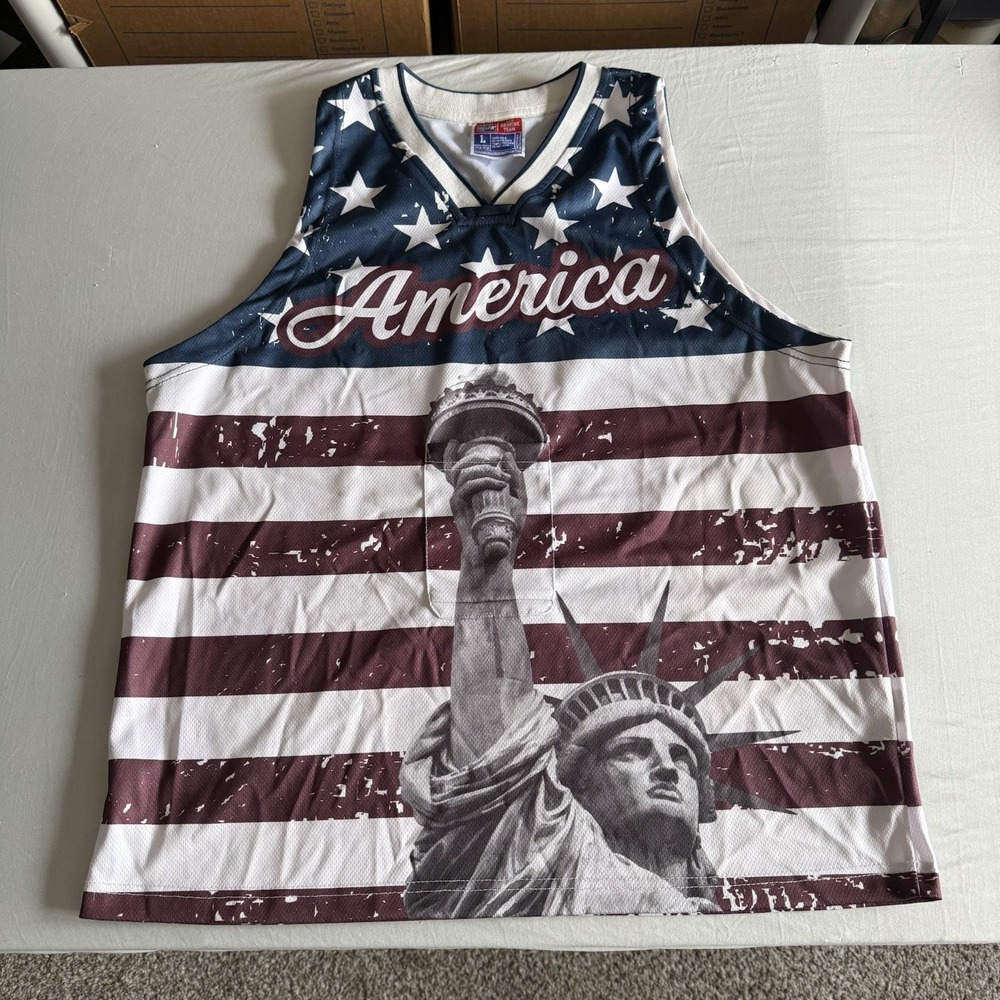 USA Drinking Team Jersey‎ Large Statue of Liberty Flag Beer Holder Pocket Tank